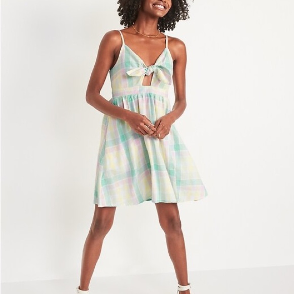 Old navy fit & flare tie front smocked plaid gingham cutout cami‎ dress green XS